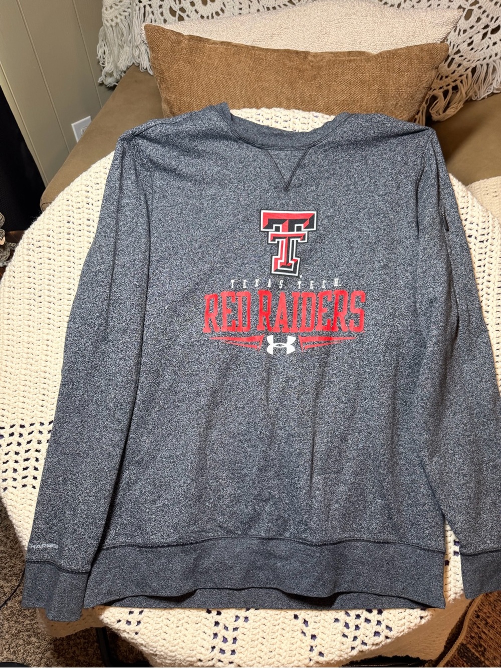 LG Gray Crewneck Sweatshirt with Red Texas Tech Red Raiders Logo